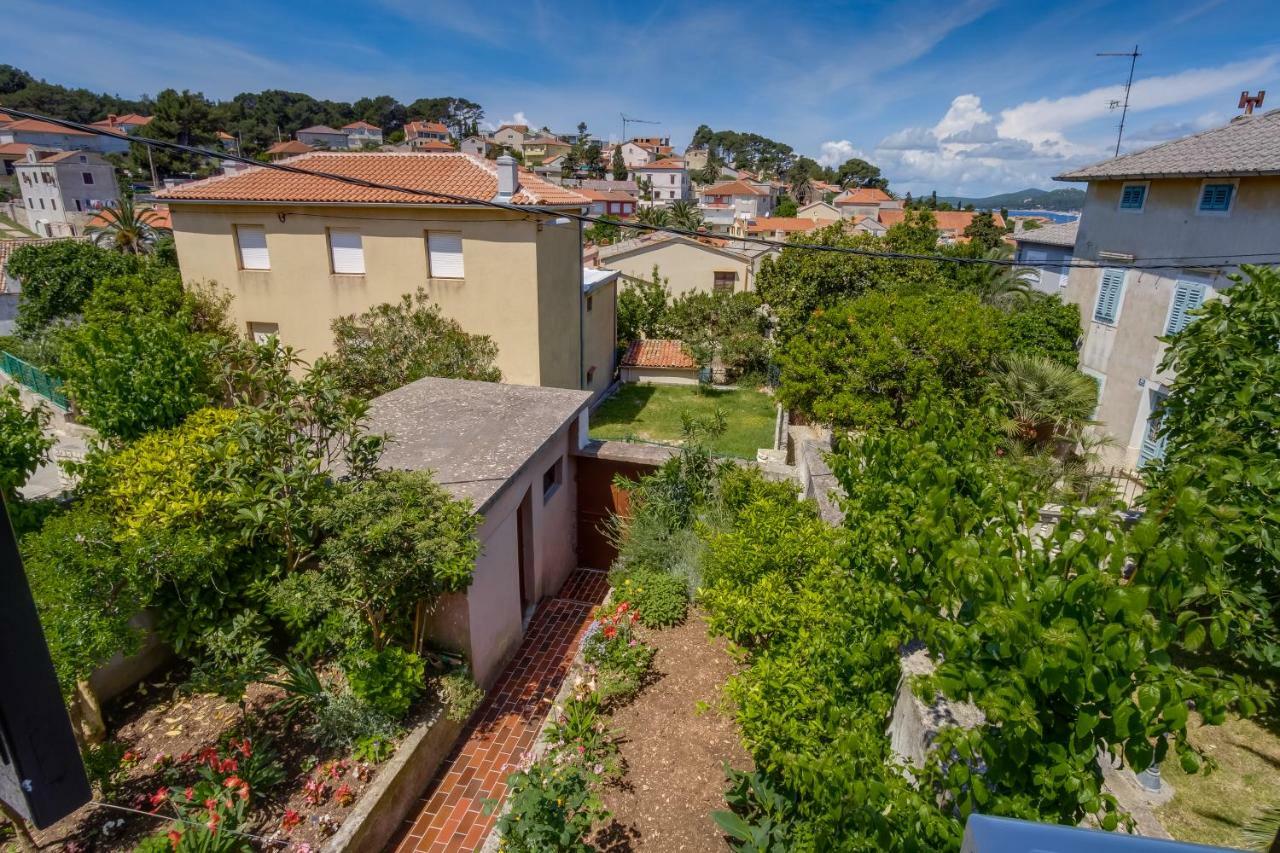 Vila Bugevilija Hotel Mali Losinj Exterior photo